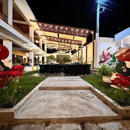 Zafra Hotel Retalhuleu Exterior foto